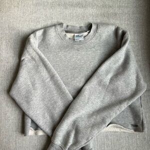 Aritzia perfect fit cropped crew neck